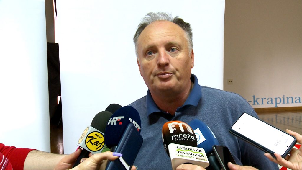 ravnatelj Osnovne škole Stjepana Radića, Zdenko Kobeščak