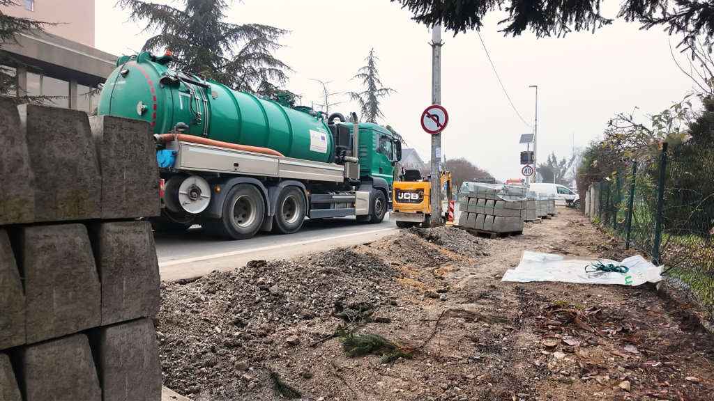 u tijeku obnova pločnika